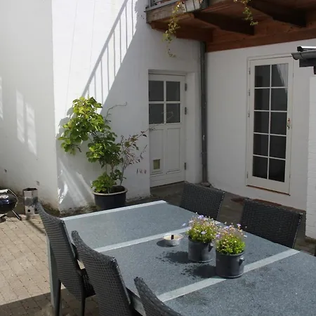 Ribe Ferielejlighed Апартаменты *